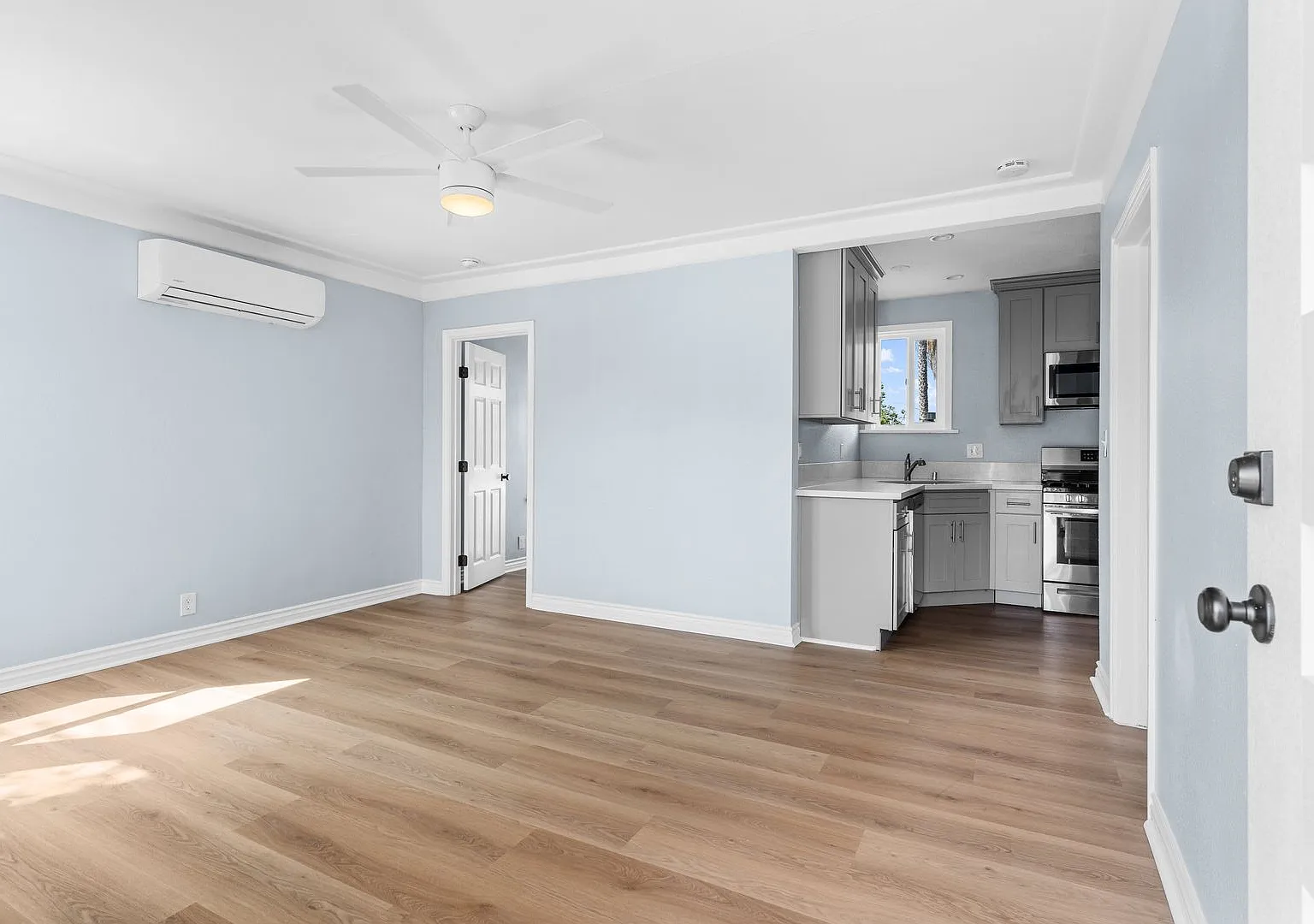 526 Lime Avenue — Photo 1