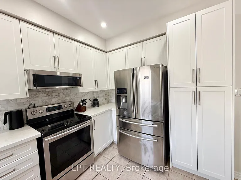 46 Ozner Cres — Photo 9