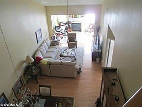 3rd image of 555 Siena Ln