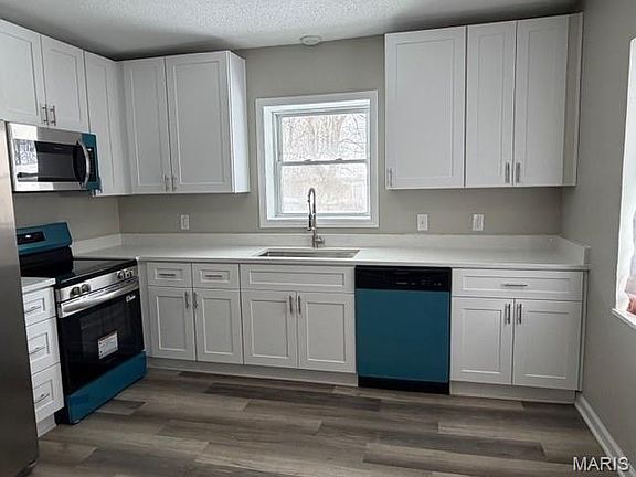 5th image of 1003 N 86th St