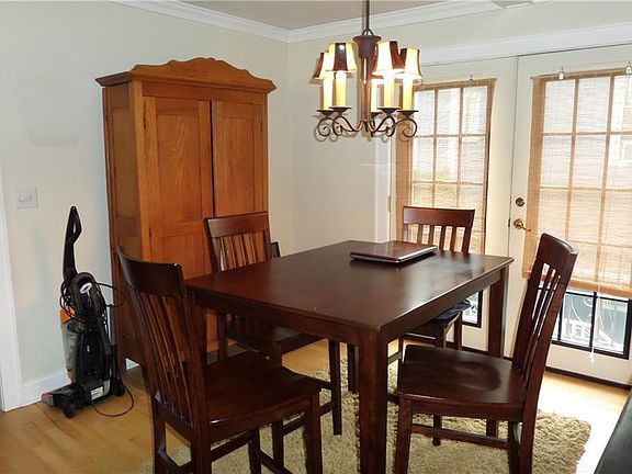 5th image of 27 Syracuse St #2