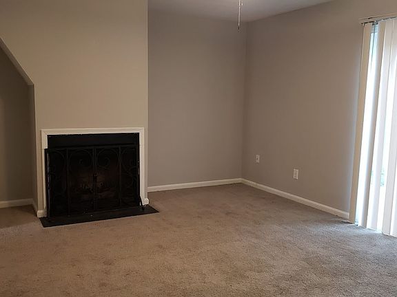3rd image of 7 Sparrow Ct