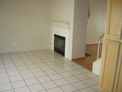 3rd image of 637 Whittington Ln