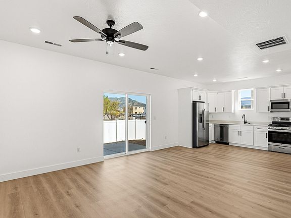 4th image of 2976 N 1800 W Lot 36