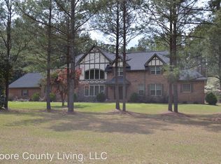 1675 Ft Bragg Rd, Southern Pines, NC 28387