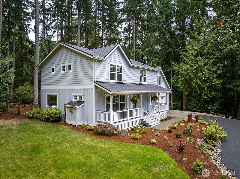 3rd image of 32385 Old Hansville Road NE