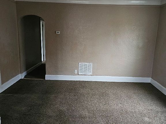 3rd image of 17376-78 Kentucky Ave #17378