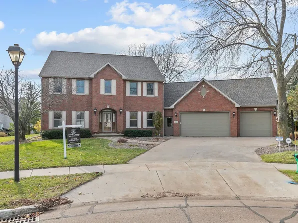 4225 N Wedgewood Dr, Appleton, WI 54913