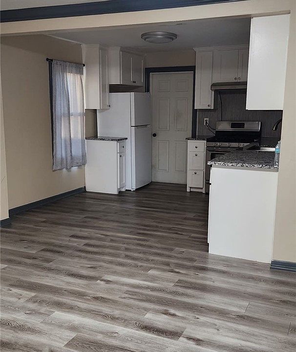 2nd image of 1110 Watson Ave