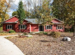 3330 Edgewood Rd, Manitowoc, WI 54220