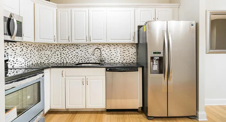 Rented by Tiffany C Wong, LREB | media 6