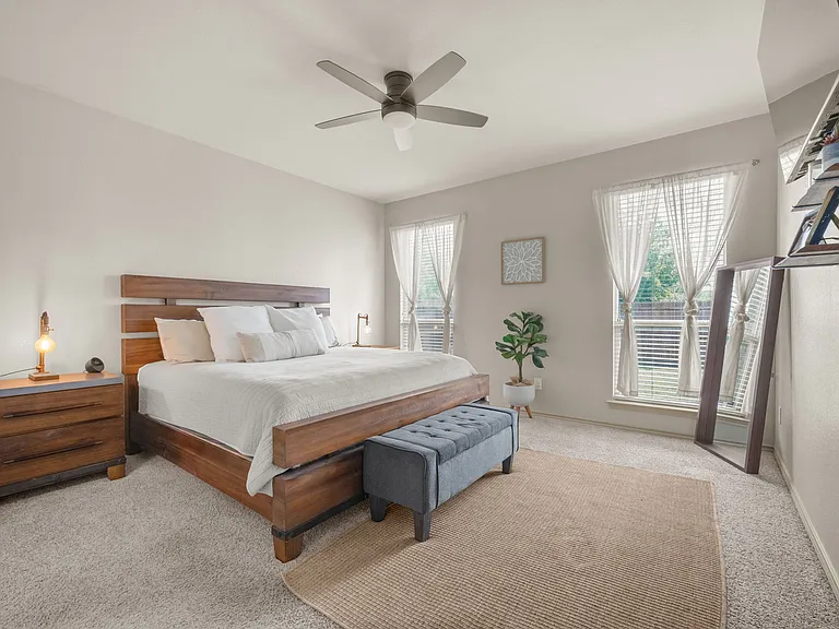 5701 Paluxy Sands Trl — Photo 24