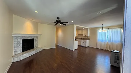 5828 Riley St Photo 1