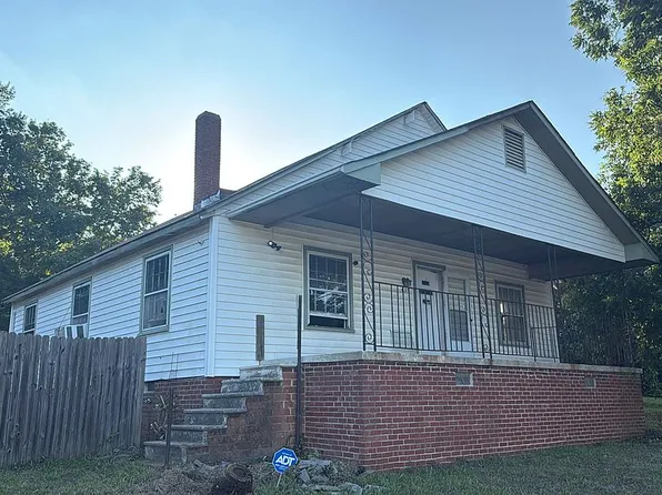 635 N Churton St, Hillsborough, NC 27278