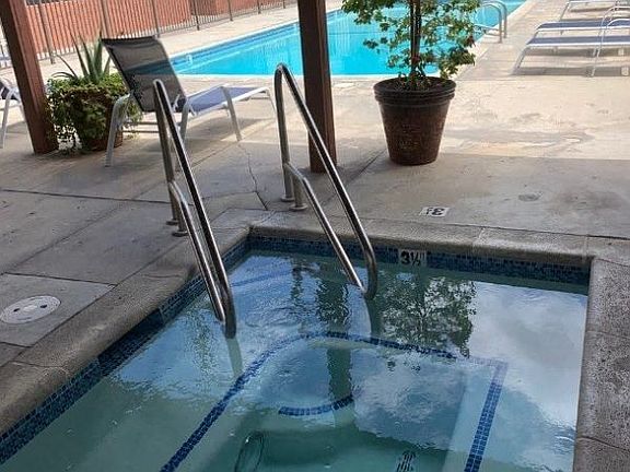 3rd image of 10025 De Soto Ave APT 201