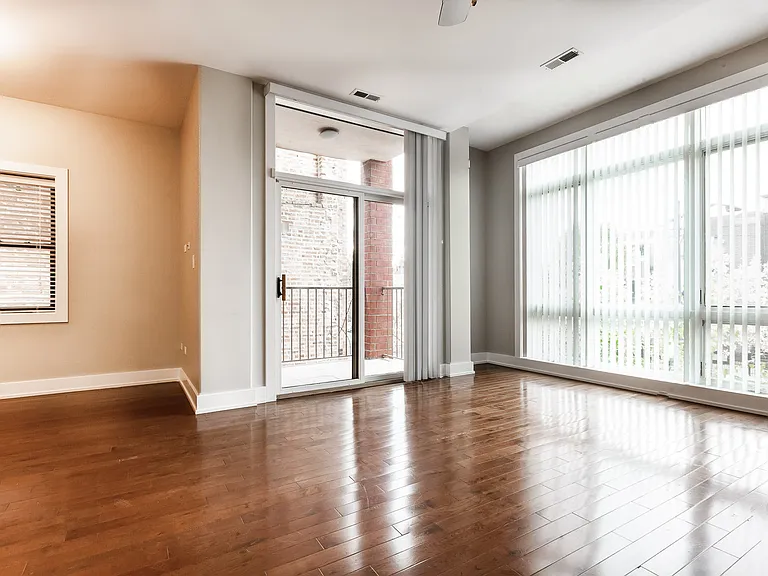 4417 S Indiana Ave #3S — Photo 4