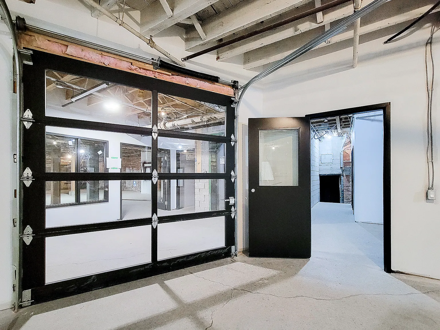 Studio, 1572 sqft, $1,703 — Photo 3