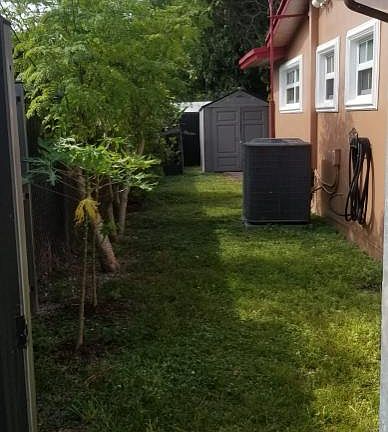 3rd image of 1070 NE 160th St