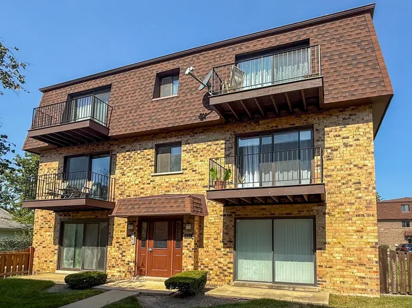 9724 Bianco Ter APT A, Des Plaines, IL 60016