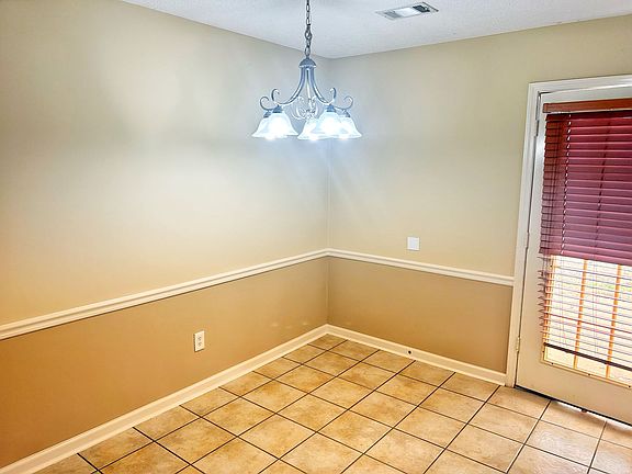 4th image of 103 American Eagle Way
