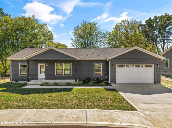 452 Federal Ferry Cir, Vonore, TN 37885