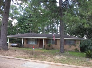 1104 Palmetto St, PINEVILLE, LA 71360