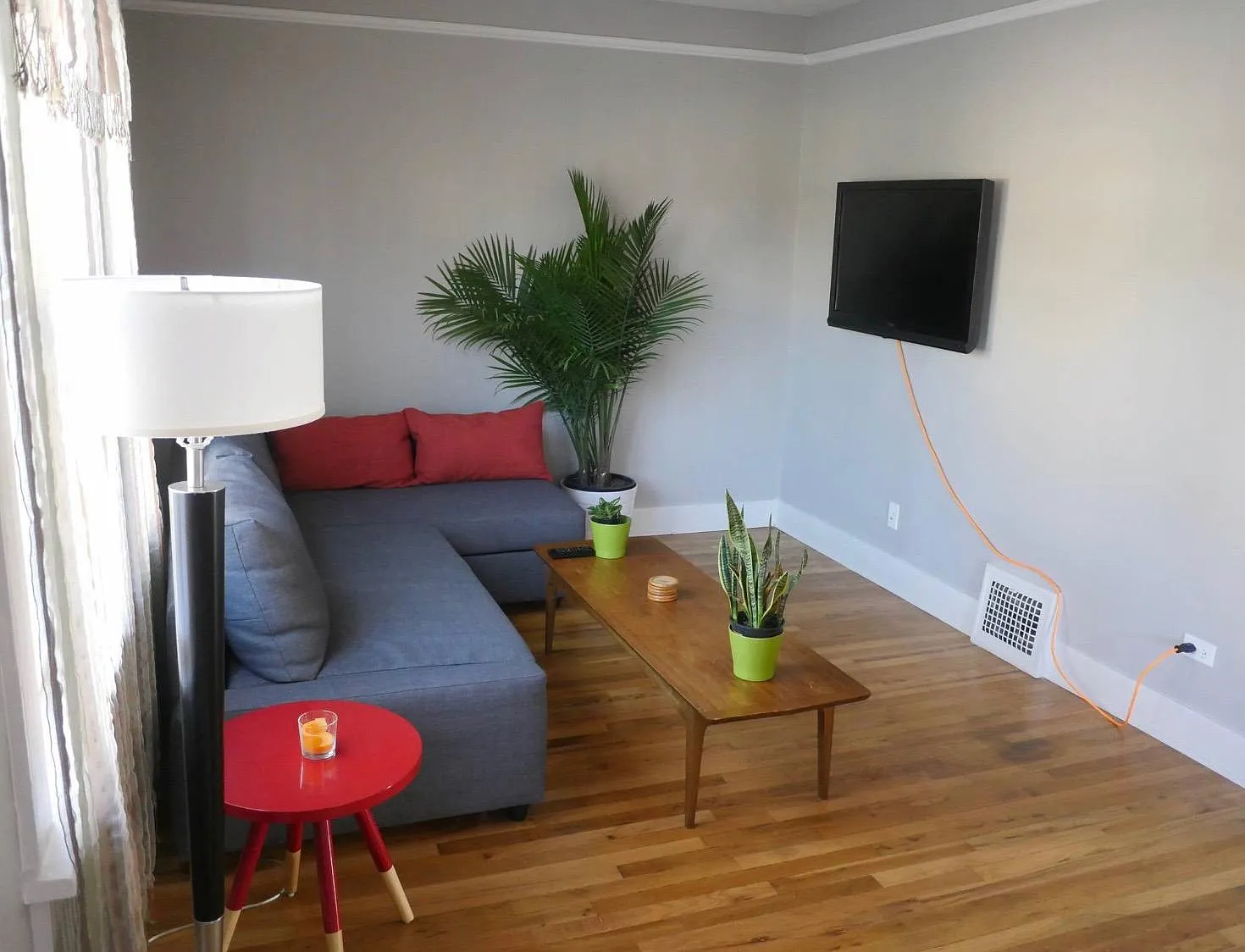 2626 W Argyle Place — Photo 4