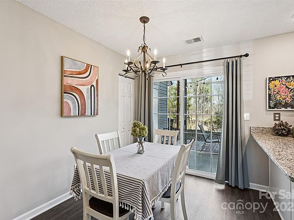 5th image of 10916 Pimlico Dr