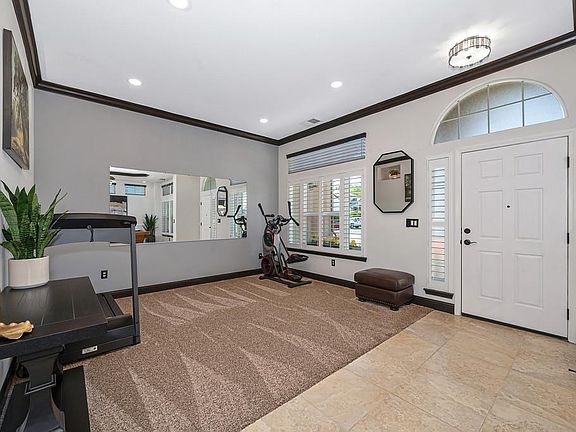 5th image of 7576 Callaway Dr