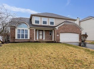 210 Woodland Dr, Minooka, IL 60447