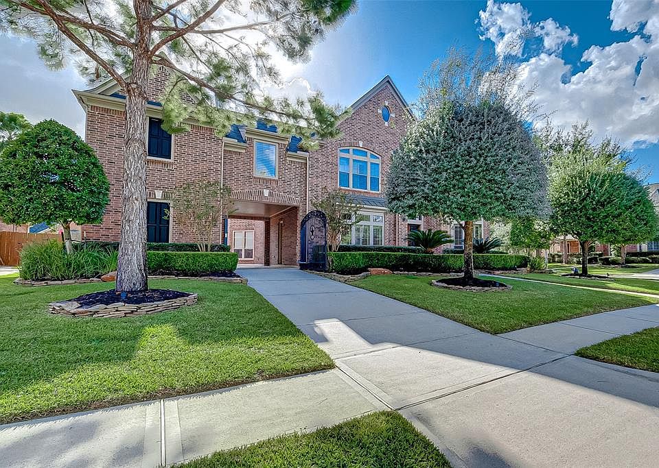 1st image of 4602 Kings Landing Ln