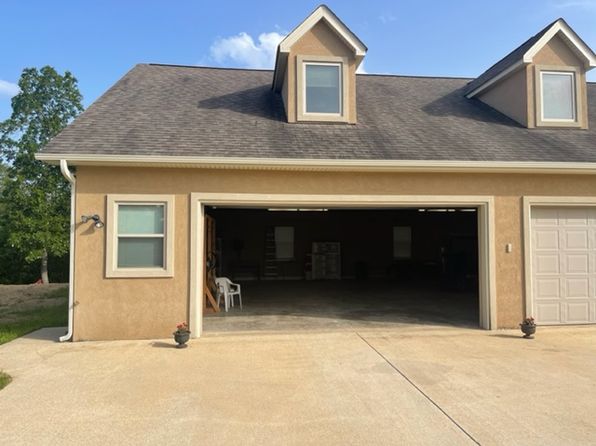 2025 Old Dallas Rd #B