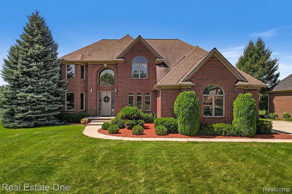 2760 Pebble Beach Dr