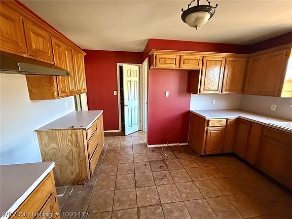 5th image of 17533 Rockey Ln