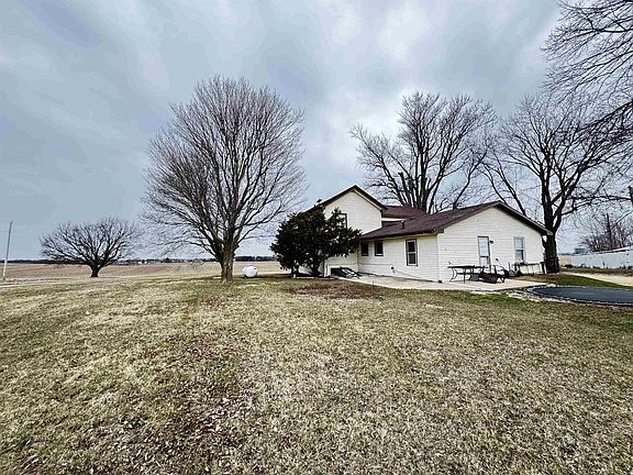 5th image of 10212 E BC Townline Road