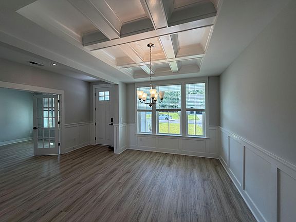 5th image of 294 Northbrook Dr
