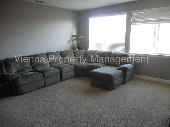 4th image of 1111 Chesley Ln