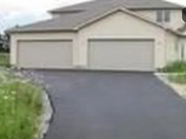 3227 Starwick Ct, Canfield, OH 44406