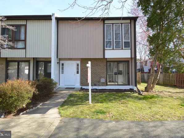 7283 Larrup Ct, Alexandria, VA 22315