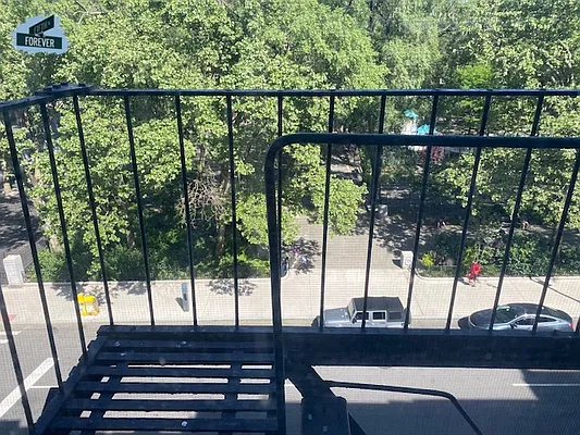 Rented by Fifth & Forever LLC | media 14