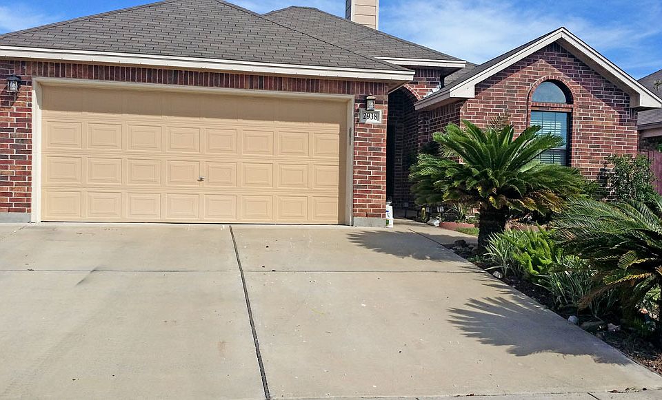 1st image of 2938 Dante Dr