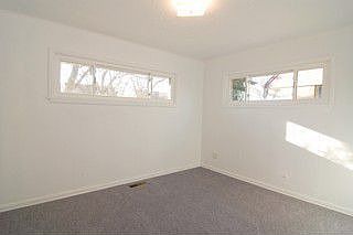 3rd image of 17057 Oakwood Ave