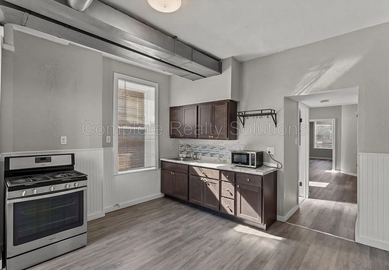 1 bed, 1.0 bath, 987 sqft, $850 — Photo 4