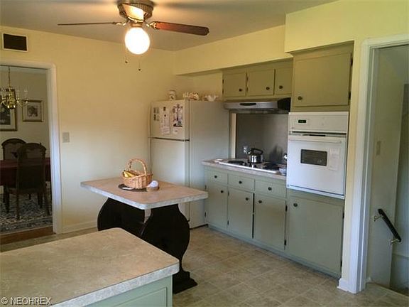 4th image of 10009 Lynn Dr
