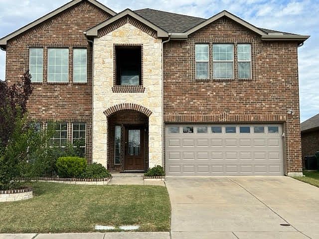 1st image of 825 Golden Bear Ln