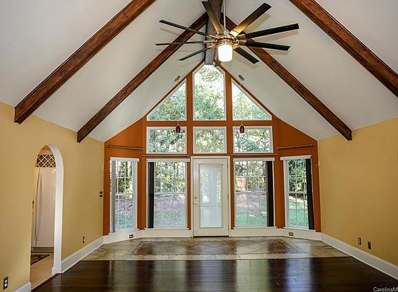 3rd image of 8220 Camelia Ln #11