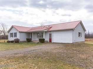 5832 Fisk Rd, Lockport, NY 14094