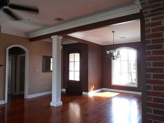 4th image of 102 Anzalone Dr