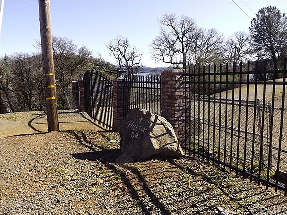 4th image of 3880 Hill Top Dr