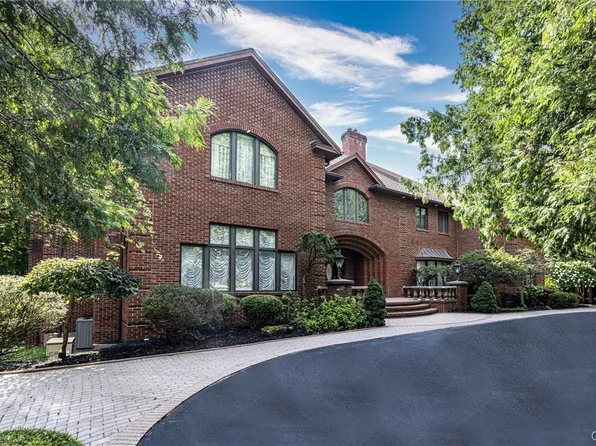 6907 Shalimar Way, Fayetteville, NY 13066